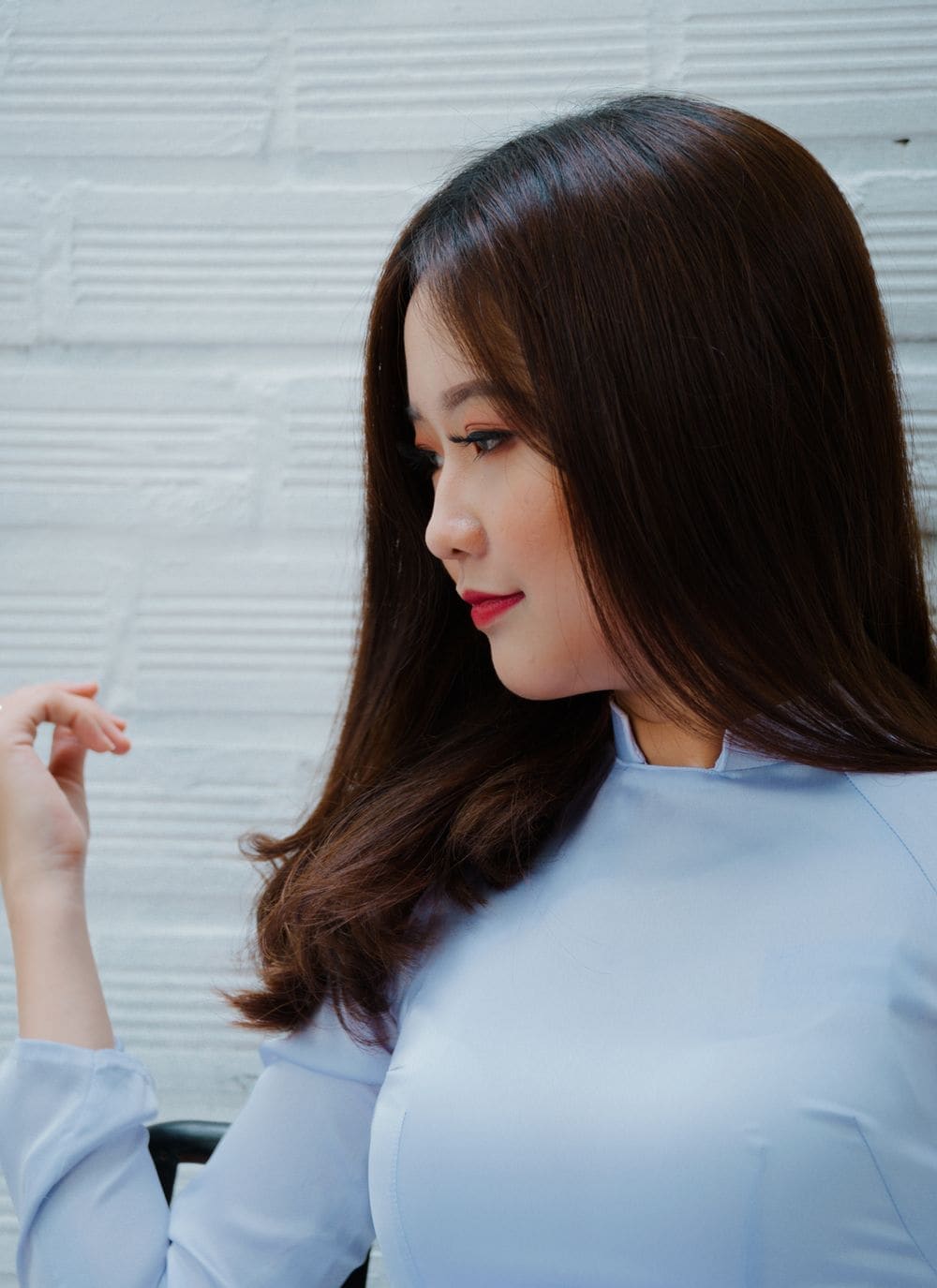 Long, glossy dark brown hair